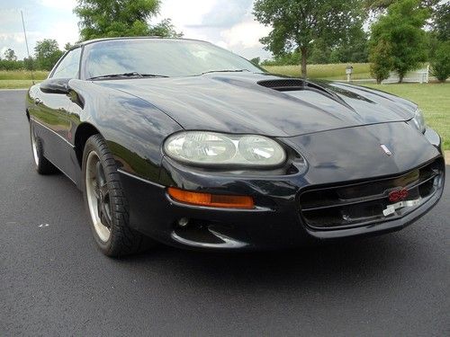 2002 chevrolet camaro ss--ram air--6 speed --slp package