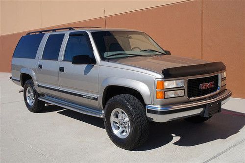 1999 gmc suburban 2500 slt 4x4 7.4l v8 3rd row seat leather seats