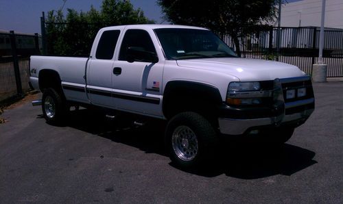 2002 chevy silverado 2500 diesel 4x4 lifted long bed