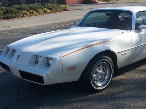 1979 pontiac firebird base coupe 2-door