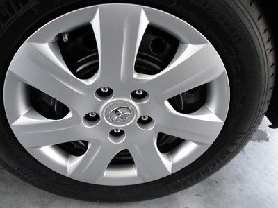 LE 2.5L CD Front Wheel Drive Power Steering 4-Wheel Disc Brakes Brake Assist A/C, image 28