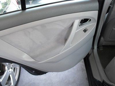LE 2.5L CD Front Wheel Drive Power Steering 4-Wheel Disc Brakes Brake Assist A/C, image 36