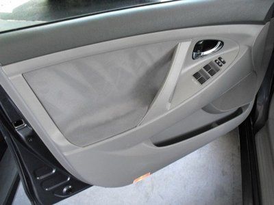 LE 2.5L CD Front Wheel Drive Power Steering 4-Wheel Disc Brakes Brake Assist A/C, image 37