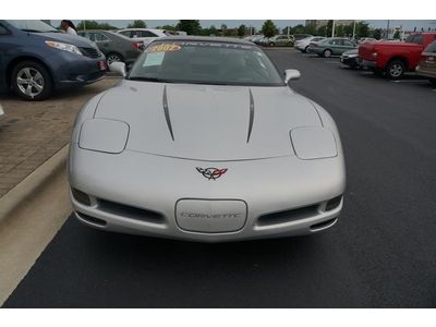 Base Coupe 5.7L CD 6 Speakers AM/FM radio ETR AM/FM Stereo w/CD/Seek & Scan, image 3