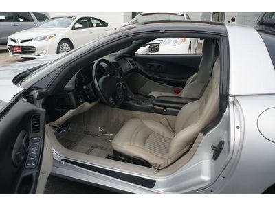 Base Coupe 5.7L CD 6 Speakers AM/FM radio ETR AM/FM Stereo w/CD/Seek & Scan, image 10