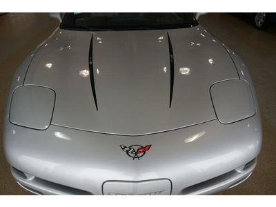 Base Coupe 5.7L CD 6 Speakers AM/FM radio ETR AM/FM Stereo w/CD/Seek & Scan, image 14