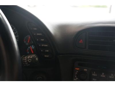 Base Coupe 5.7L CD 6 Speakers AM/FM radio ETR AM/FM Stereo w/CD/Seek & Scan, image 33