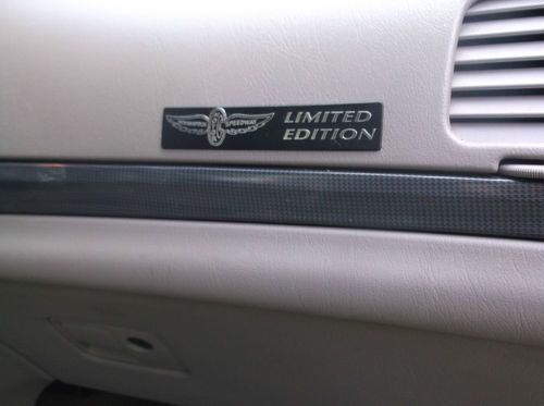 Power everything.Leather Gray, Heated Seats. Black. Needs minor care, US $6,100.00, image 3