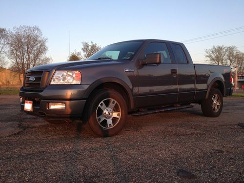 2004 ford f-150 fx4 extended cab pickup 4-door 5.4l