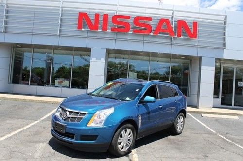 Srx navigation awd clean 1 owner clean car fax