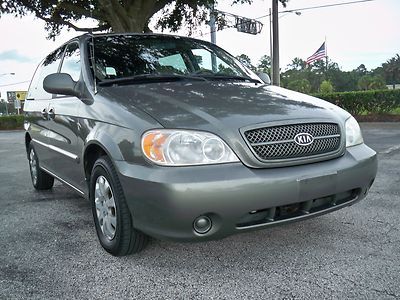 2005 kia sedona van lx rear a/c 3rd row seats very clean $99.00 no reserve look!