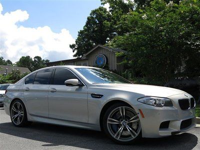 2013 bmw m5 -driver assistance,b&amp;o sound,executive pkg,20"m wheels,immaculate!