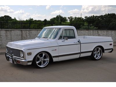 1972 Chevrolet Cheyenne C-10 Shortbed Fleetside resto mod, image 2