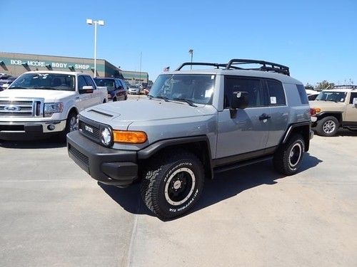 2013 limit edition fj cement gray ((manual)) only one on ebay