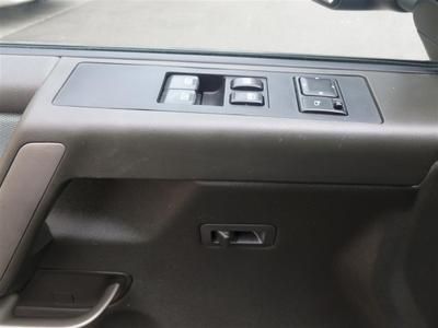 5.6L CD 4 wheel disc brakes ABS brakes AM/FM radio Air conditioning Skid plates, image 16