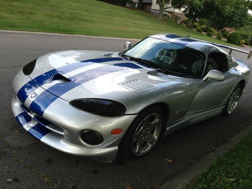 1998 dodge viper gts coupe 2-door 8.0l