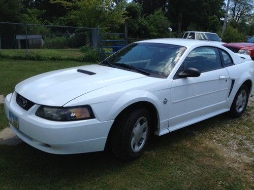 1999 ford mustang base coupe 2-door 3.8l