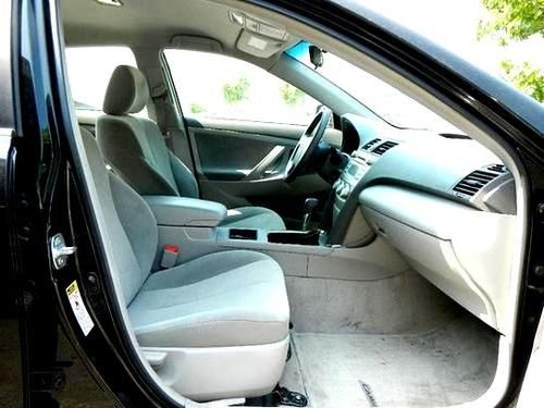 2009 Toyota Camry LE Sedan 4-Door 2.4L, image 4