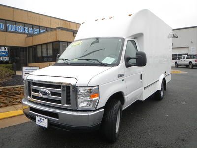 2011 ford e350 sd 12 foot box van excellent condition in va