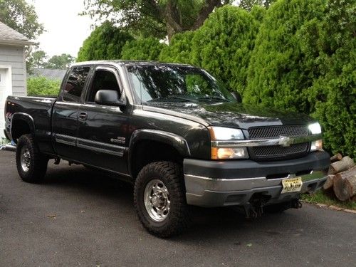 Duramax diesel 6.6 4x4 2500 hd extended cab with western uni mount plow
