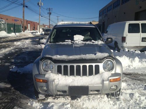 2004 jeep liberty limited sport utility 4-door 3.7l