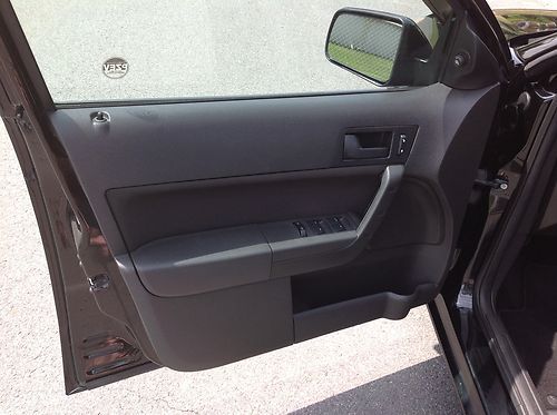 2010 Ford Focus SE Sedan 4-Door 2.0L, US $10,500.00, image 7