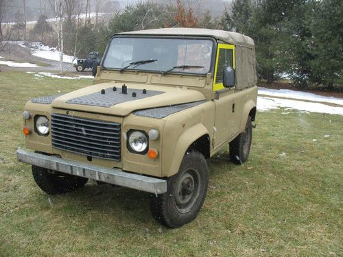 Land rover 90 defender turbo diesel 5 speed rhd