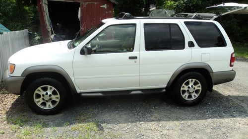 2000 nissan pathfinder se sport utility 4-door 3.3l