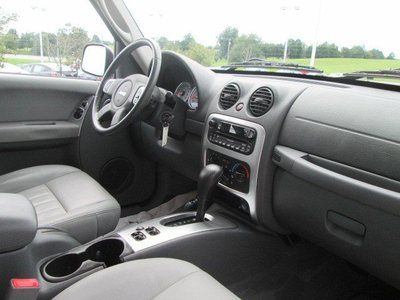 Black Jeep 4x4 Leather Sunroof Clear Title SUV 6 Disc Power Limited We finance, image 11