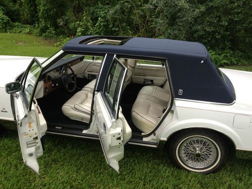 1987 Lincoln Town Car Stars/Stripes Edition Low 42K Miles, image 6