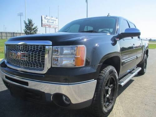 Crew cab pickup, leather, 4x4, aftermarket wheels