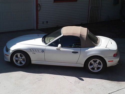 2000 bmw z3 roadster convertible 2-door 2.5l