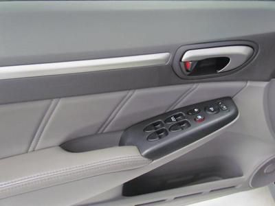 EX-L 1.8L CD 160-Watt AM/FM/CD Audio System 6 Speakers AM/FM radio MP3 decoder, image 15