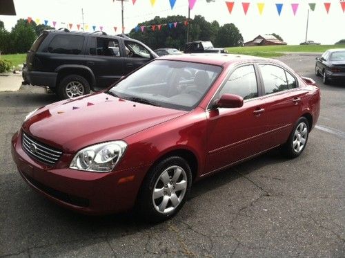 2008 kia optima 4 cylinder automatic  *low miles*