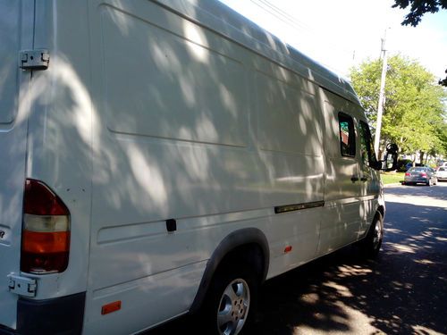 2004 Sprinter Dodge Freightliner 2500 Cargo Van 2.7L mercedes crew bench windows, image 5
