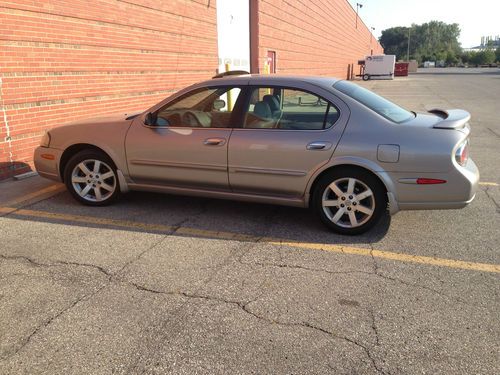 2003 nissan maxima gle sedan 4-door 3.5l