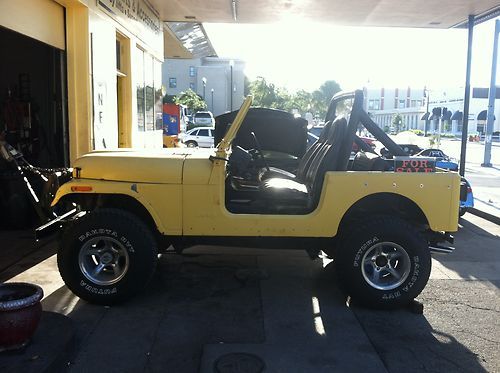 1977 jeep cj with 304 v8 project  lifted on 33'' tires..look!!!!!!!