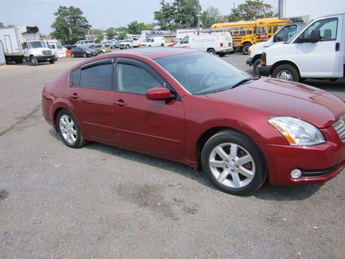 2005 nissan maxima se sedan 4-door 3.5l