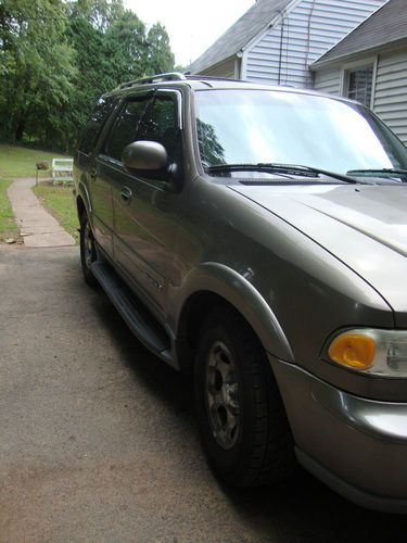 2001 lincoln navigator base sport utility 4-door 5.4l