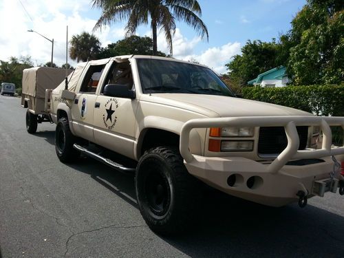 Convertible suburban. show winner !! military