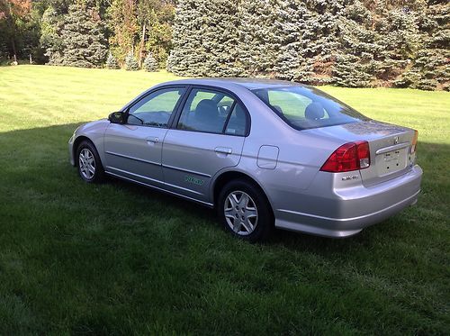 2005 honda civic gx sedan 4-door 1.7l no-reserve