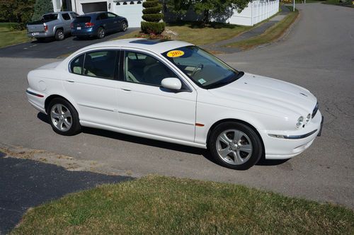 2002 jaguar x-type base sedan 4-door 2.5l