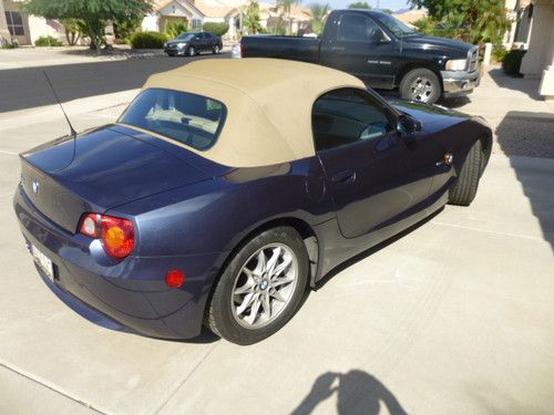 2004 bmw z4 2.5i convertible 2-door 2.5l