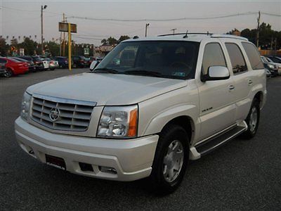 We finance! leather bose quad seating non smoker no accidents carfax certified!