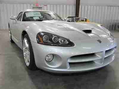 2010 DODGE VIPER SRT10 COUPE WITH LEATHER, image 3