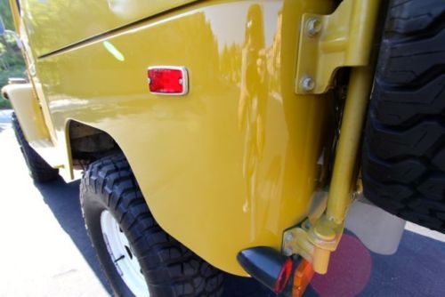 1982 Toyota Land Cruiser FJ40 100% rust free California truck P steering and AC, image 13