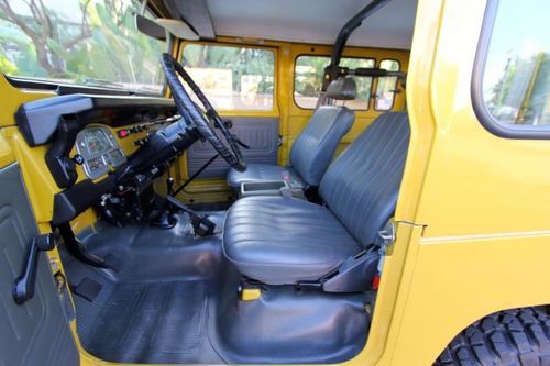 1982 Toyota Land Cruiser FJ40 100% rust free California truck P steering and AC, image 18
