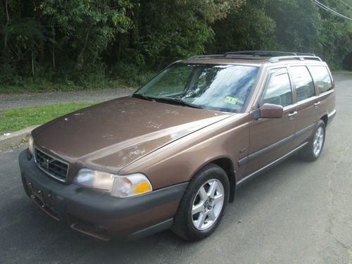 1998 volvo v70 x/c awd wagon--great winter vehicle