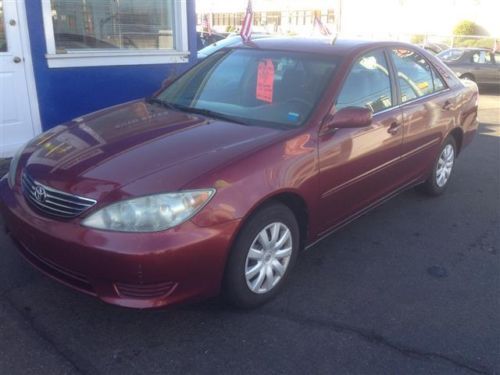 2005 toyota camry 4 door le auto - great condition - warranty