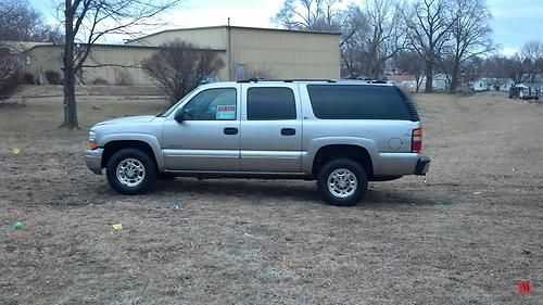 2000 chevy suburban 2500 4x4